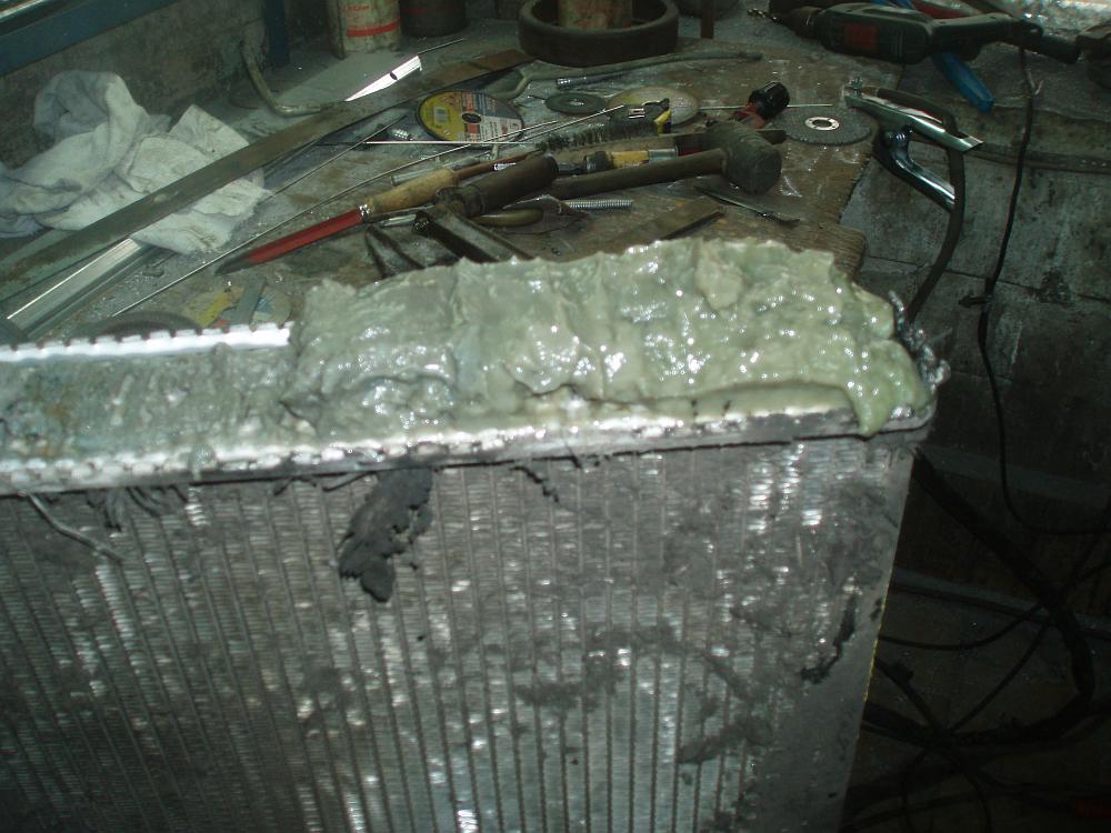 Вид герметика в радиаторе - фото 1